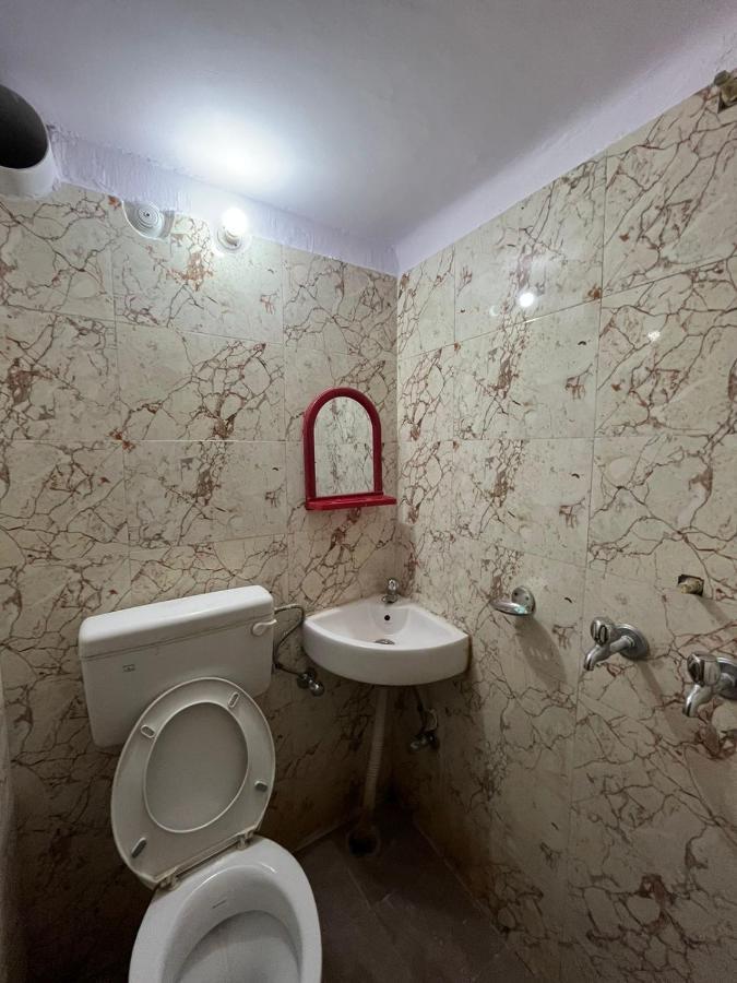 Vishwa Deva Homestay فاراناسي المظهر الخارجي الصورة