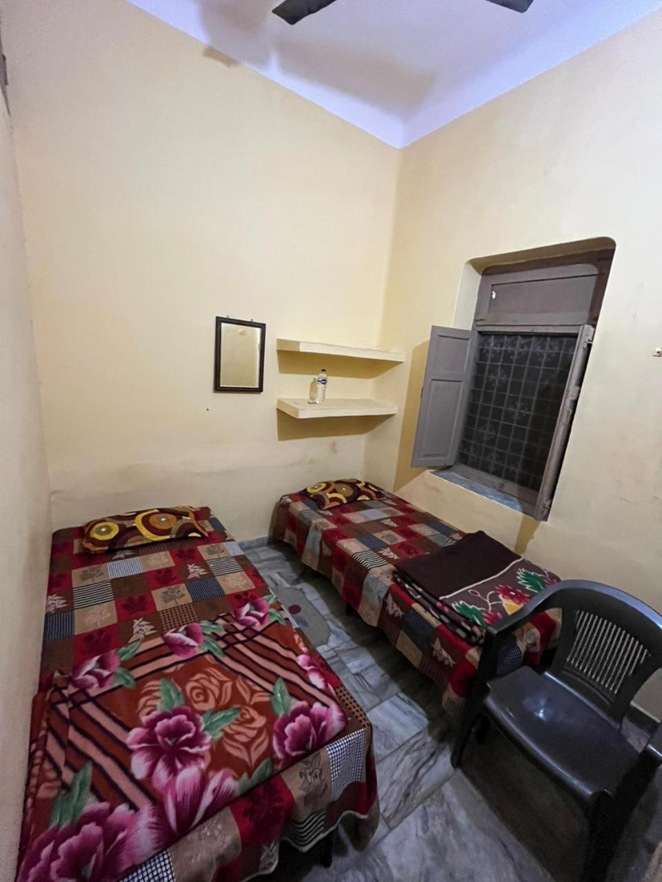 Vishwa Deva Homestay فاراناسي المظهر الخارجي الصورة